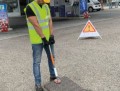 Podnośnik pokrywy ze składanym uchwytem do średnich/ciężkich metalowych pokryw włazów Atex , siła podnoszenia 210 kg