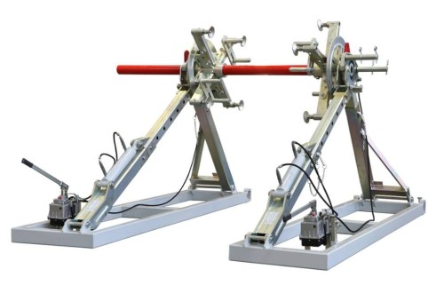 Hydrauliczny podnośnik do bębnów kablowych