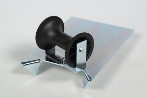 Wpust rolkowy do studni